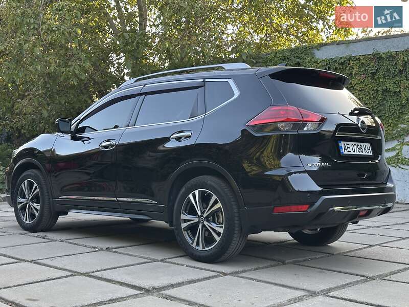 Внедорожник / Кроссовер Nissan X-Trail 2018 в Павлограде