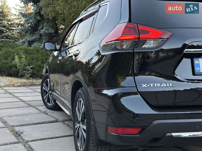 Внедорожник / Кроссовер Nissan X-Trail 2018 в Павлограде