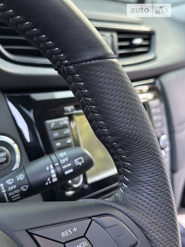 Внедорожник / Кроссовер Nissan X-Trail 2018 в Павлограде