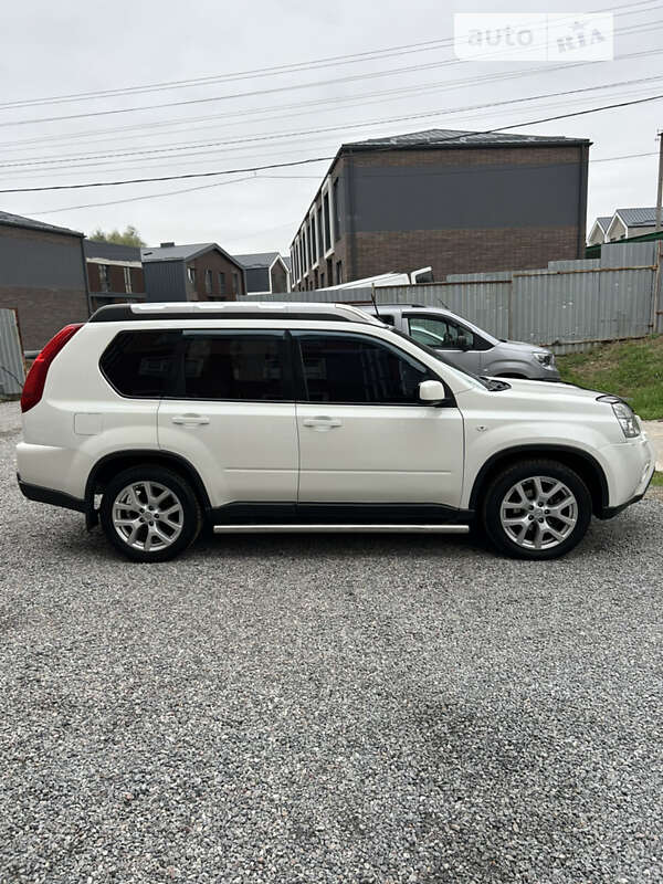 Позашляховик / Кросовер Nissan X-Trail 2013 в Софіївській Борщагівці