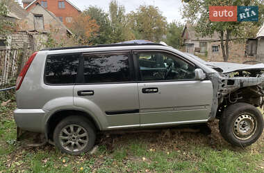 Внедорожник / Кроссовер Nissan X-Trail 2004 в Запорожье