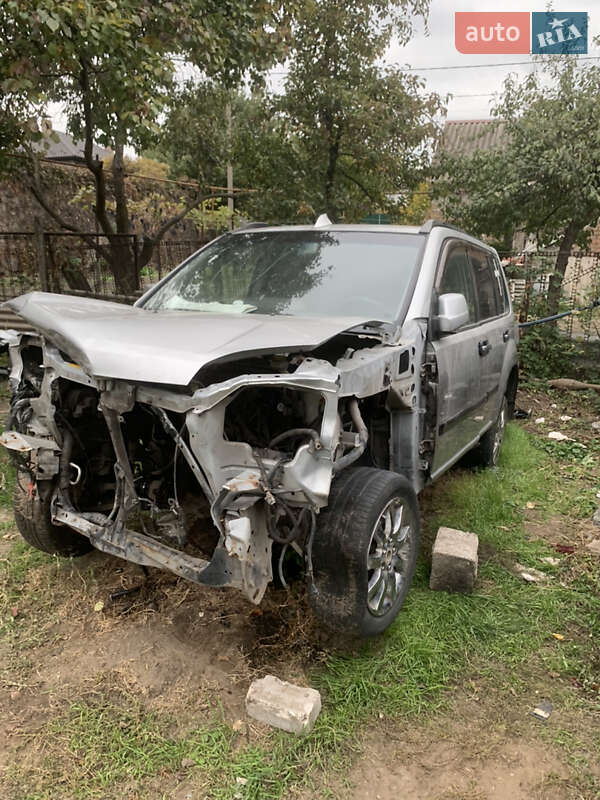Внедорожник / Кроссовер Nissan X-Trail 2004 в Запорожье
