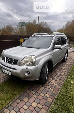 Позашляховик / Кросовер Nissan X-Trail 2010 в Дрогобичі