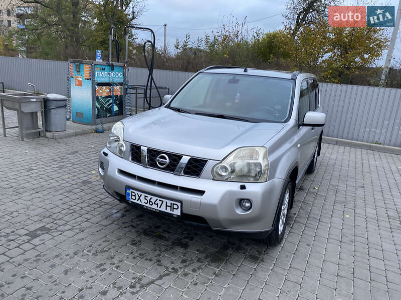 Внедорожник / Кроссовер Nissan X-Trail 2007 в 