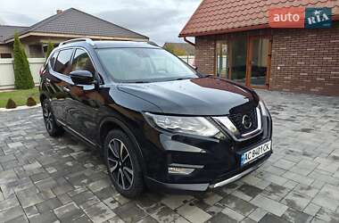 Внедорожник / Кроссовер Nissan X-Trail 2017 в Камне-Каширском