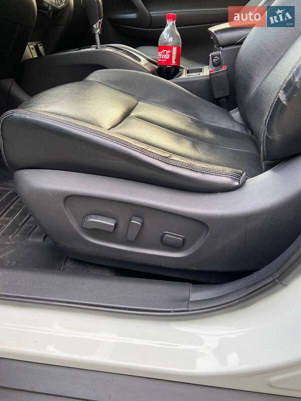 Внедорожник / Кроссовер Nissan X-Trail 2017 в Кривом Роге