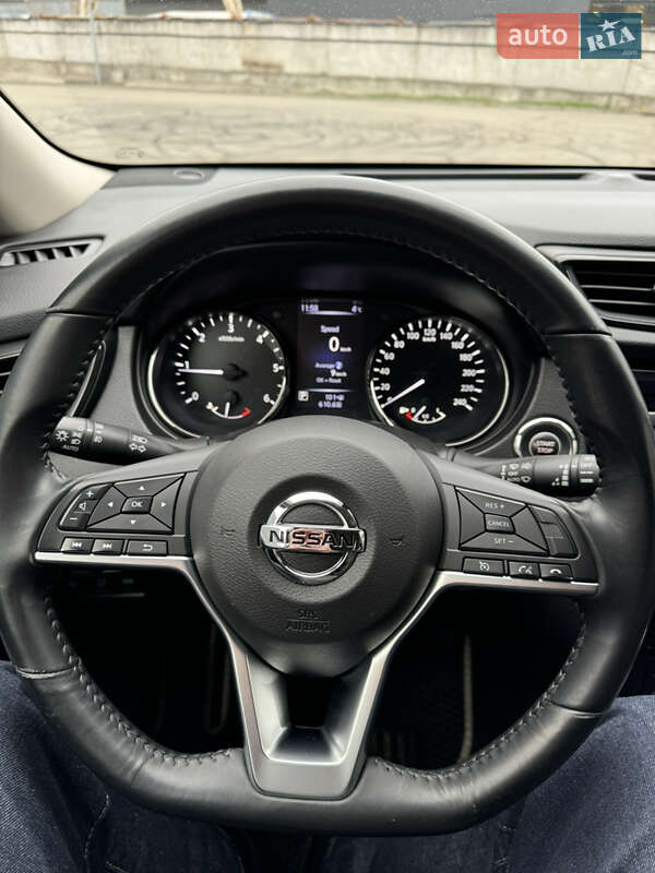 Позашляховик / Кросовер Nissan X-Trail 2017 в Києві