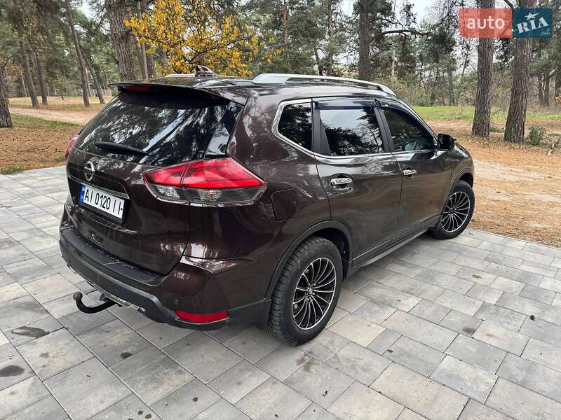 Позашляховик / Кросовер Nissan X-Trail 2019 в Рокитному