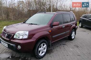 Внедорожник / Кроссовер Nissan X-Trail 2003 в Нововолынске