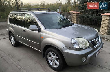 Внедорожник / Кроссовер Nissan X-Trail 2003 в Днепре