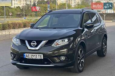 Позашляховик / Кросовер Nissan X-Trail 2016 в Запоріжжі