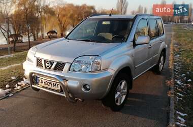 Внедорожник / Кроссовер Nissan X-Trail 2005 в Киеве