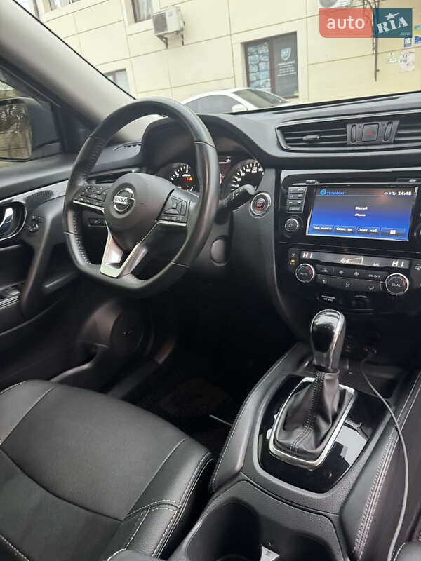 Внедорожник / Кроссовер Nissan X-Trail 2017 в Днепре