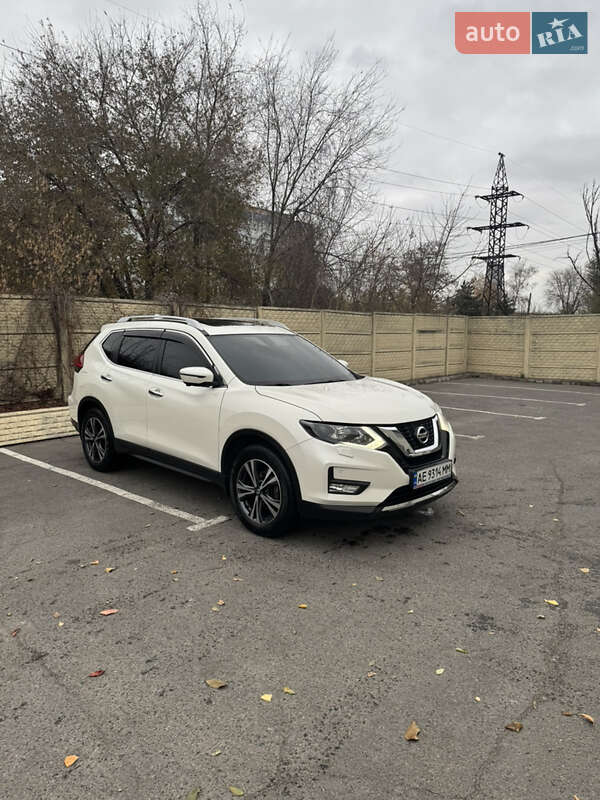 Внедорожник / Кроссовер Nissan X-Trail 2017 в Днепре
