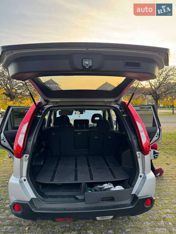 Позашляховик / Кросовер Nissan X-Trail 2012 в Львові