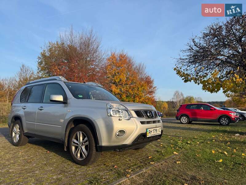 Позашляховик / Кросовер Nissan X-Trail 2012 в Львові