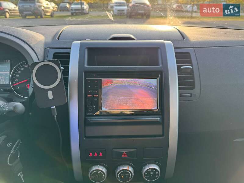 Позашляховик / Кросовер Nissan X-Trail 2012 в Львові