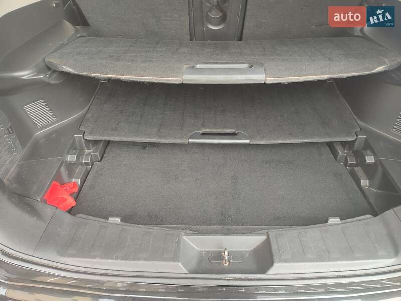 Позашляховик / Кросовер Nissan X-Trail 2014 в Десні