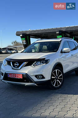 Позашляховик / Кросовер Nissan X-Trail 2015 в Луцьку