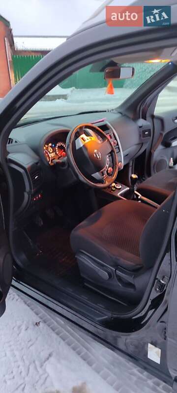 Позашляховик / Кросовер Nissan X-Trail 2014 в Гадячі