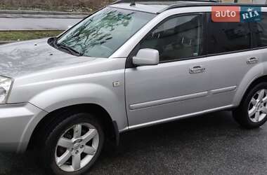 Внедорожник / Кроссовер Nissan X-Trail 2006 в 