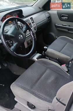 Внедорожник / Кроссовер Nissan X-Trail 2006 в 