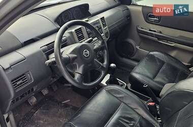 Внедорожник / Кроссовер Nissan X-Trail 2004 в Днепре