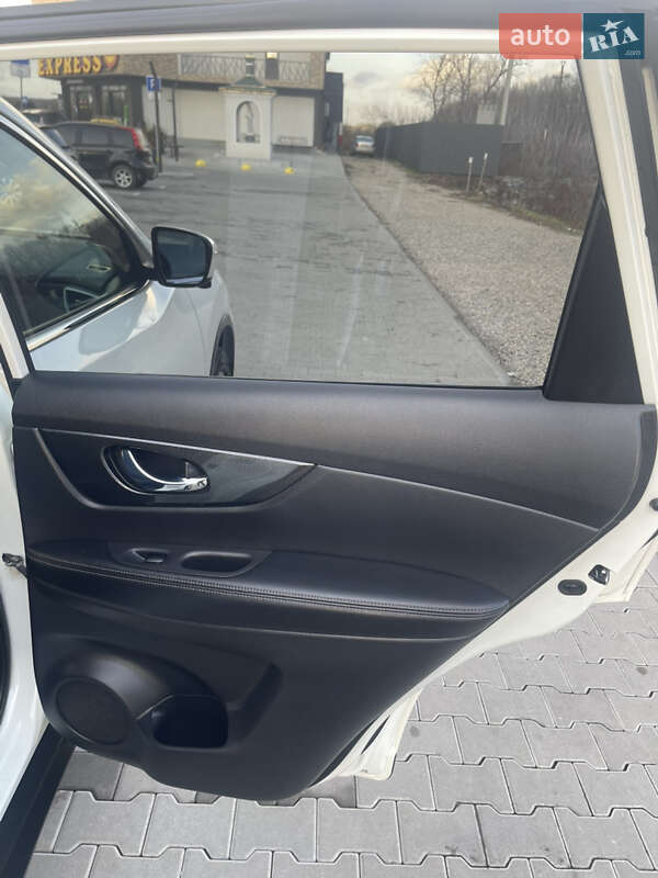 Внедорожник / Кроссовер Nissan X-Trail 2017 в Коломые фото 25 Внедорожник / Кроссовер Nissan X-Trail 2017 в Коломые