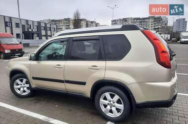 Позашляховик / Кросовер Nissan X-Trail 2010 в Києві