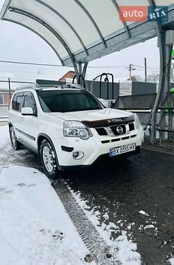 Внедорожник / Кроссовер Nissan X-Trail 2014 в Хмельницком