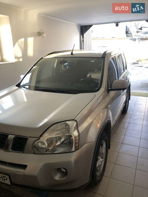 Внедорожник / Кроссовер Nissan X-Trail 2007 в Каменец-Подольском