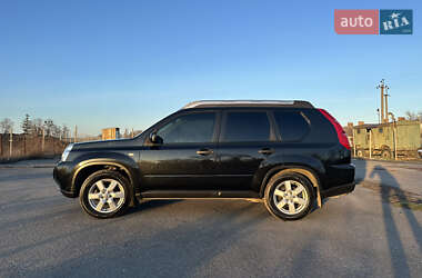 Позашляховик / Кросовер Nissan X-Trail 2007 в Умані