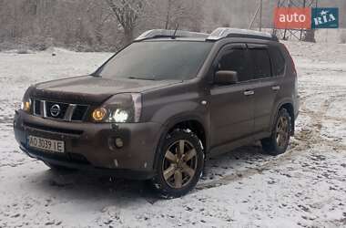 Позашляховик / Кросовер Nissan X-Trail 2008 в Сваляві