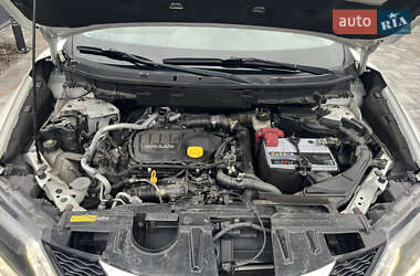 Внедорожник / Кроссовер Nissan X-Trail 2014 в 