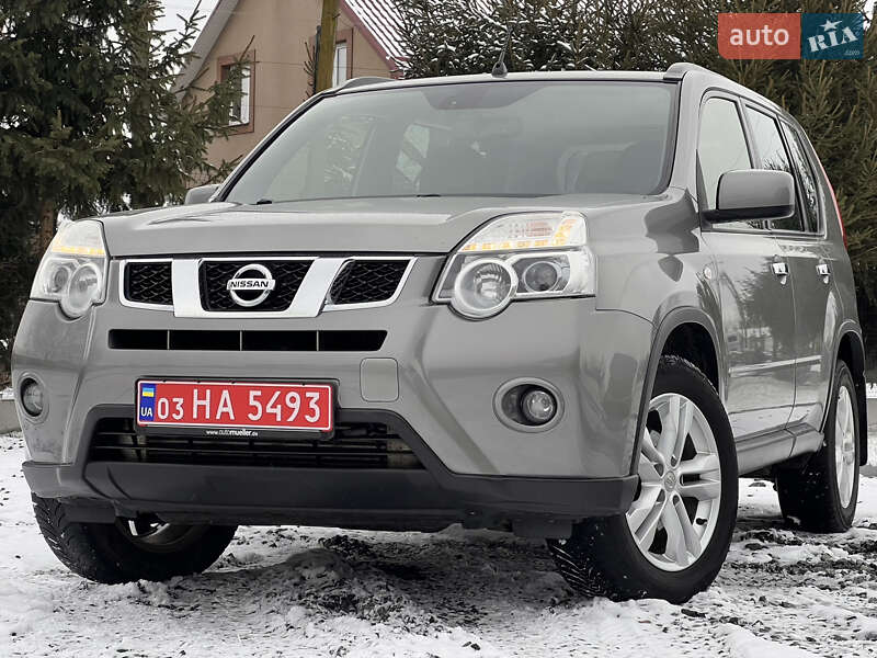 Позашляховик / Кросовер Nissan X-Trail 2012 в Радивиліві