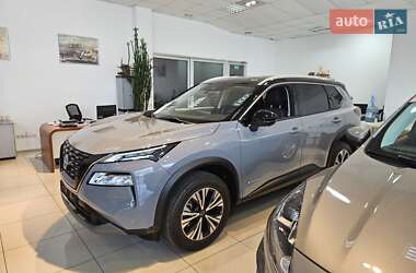 Внедорожник / Кроссовер Nissan X-Trail 2023 в 