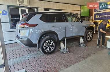 Внедорожник / Кроссовер Nissan X-Trail 2023 в 