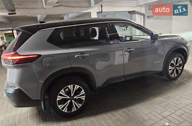 Внедорожник / Кроссовер Nissan X-Trail 2023 в 