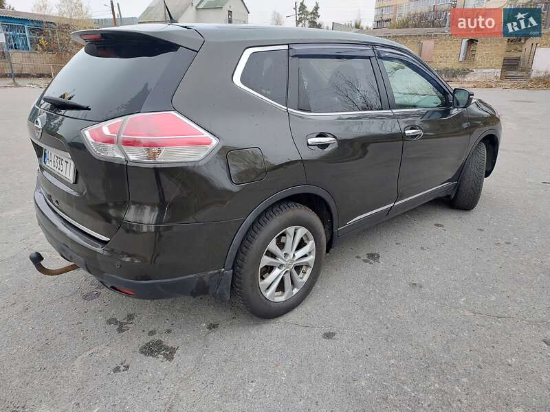 Позашляховик / Кросовер Nissan X-Trail 2015 в Києві