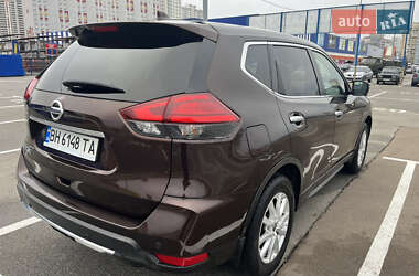 Позашляховик / Кросовер Nissan X-Trail 2018 в 