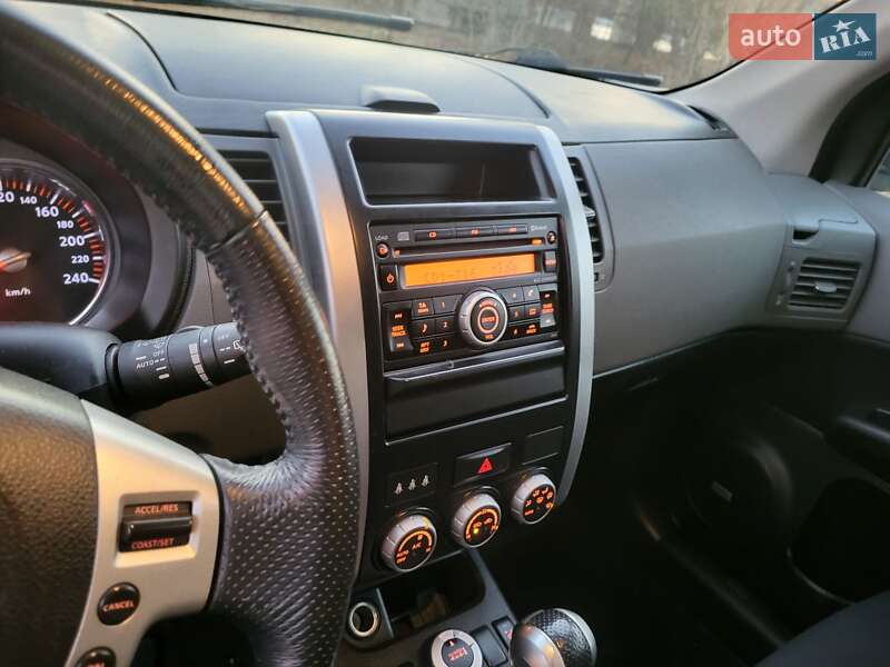 Позашляховик / Кросовер Nissan X-Trail 2008 в Хмельницькому