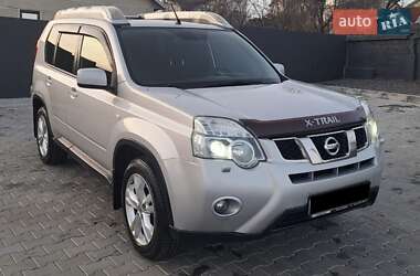 Позашляховик / Кросовер Nissan X-Trail 2013 в Чернівцях