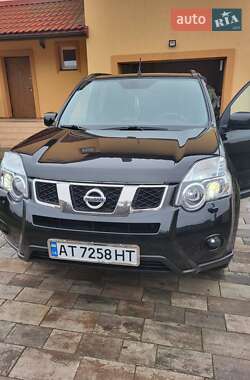 Внедорожник / Кроссовер Nissan X-Trail 2012 в 