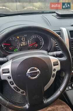 Внедорожник / Кроссовер Nissan X-Trail 2012 в 
