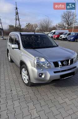 Позашляховик / Кросовер Nissan X-Trail 2008 в Чернівцях