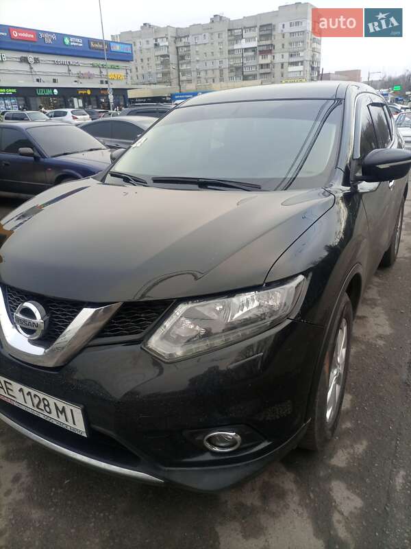 Внедорожник / Кроссовер Nissan X-Trail 2015 в Соленом