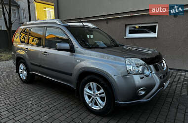 Внедорожник / Кроссовер Nissan X-Trail 2012 в 