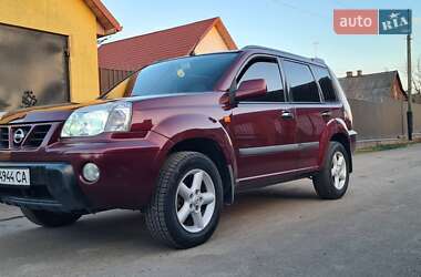 Позашляховик / Кросовер Nissan X-Trail 2003 в Нововолинську