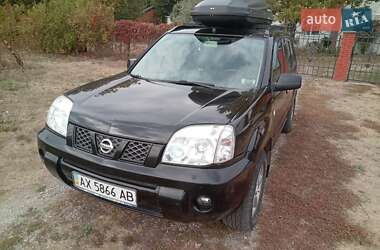 Внедорожник / Кроссовер Nissan X-Trail 2003 в Валках