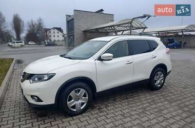 Внедорожник / Кроссовер Nissan X-Trail 2015 в Хмельницком